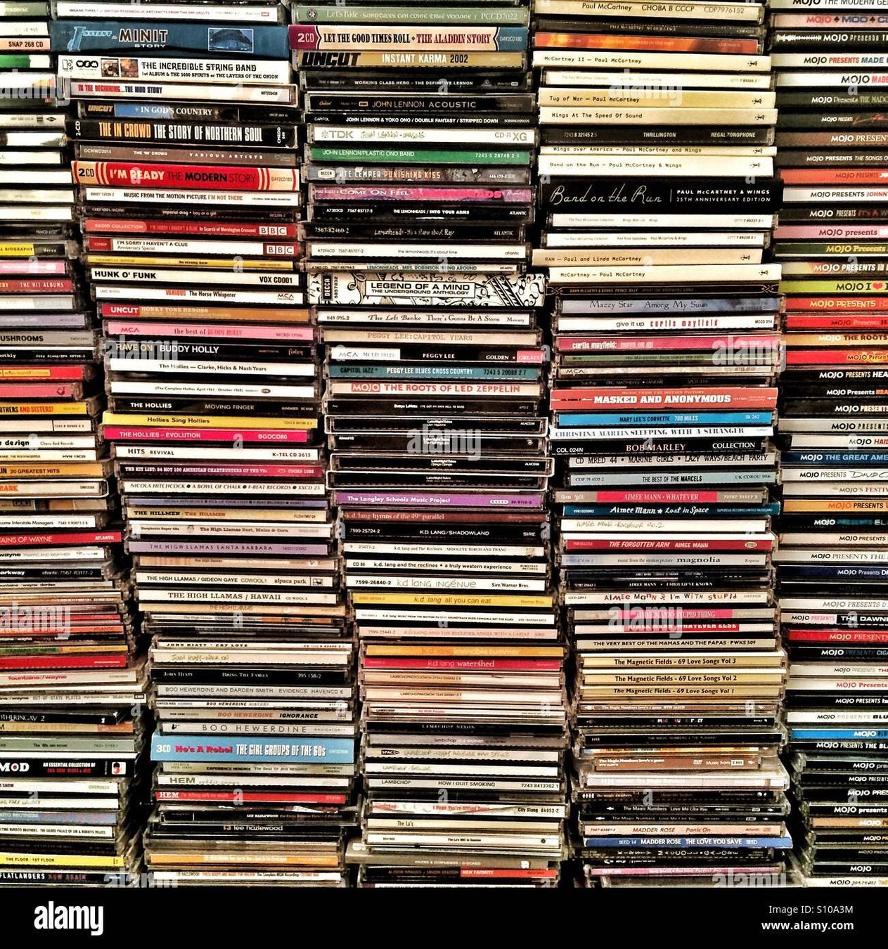 CDs: CD - AUSVERKAUF, 500 Stück – Gebraucht aus Sessa von discoverymedia