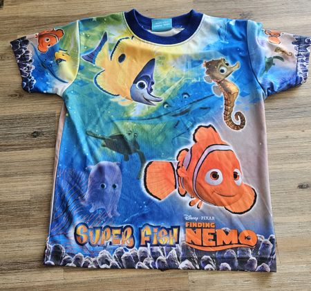 Kinder T-Shirt Finding Nemo Grösse 128 guter Zustand