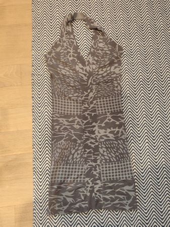Schönes Kleid aus 2012, Gr S