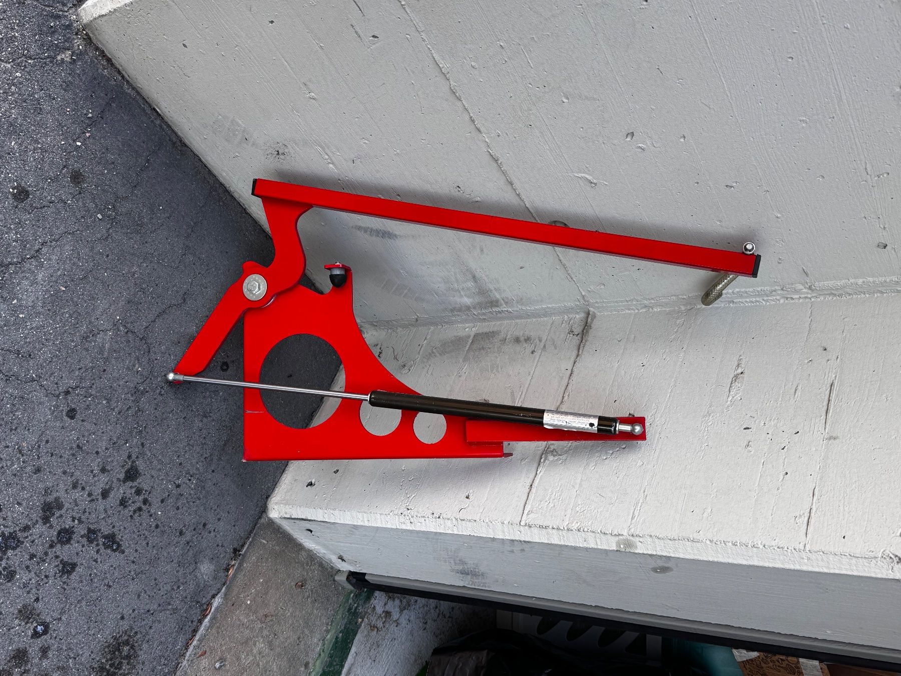 Supporti per biciclette: E-Bike Lift – Usato da Grüningen venduto da Biker020 1