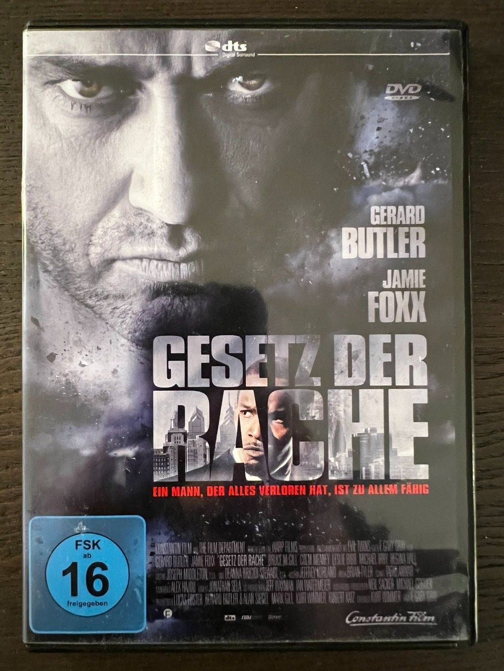 Alle DVDs: Gesetz der Rache – Gebraucht aus Zürich von FilmFreunde