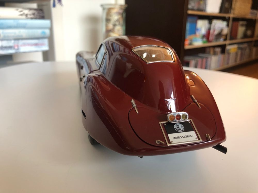 Cmc 1/18 Alfa-romeo 8c 2900 B Speciale Touring Coupé 1938 M-107