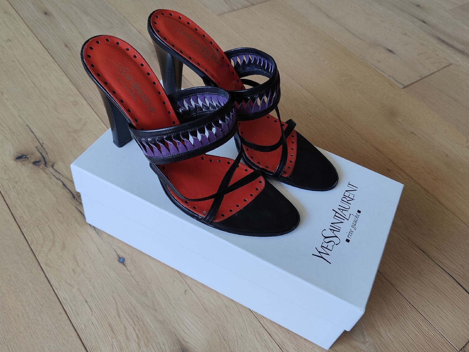 Saint Laurent Scarpe da donna: Sandali YVES SAINT LAURENT – Usato da Lugano venduto da claudio.luga