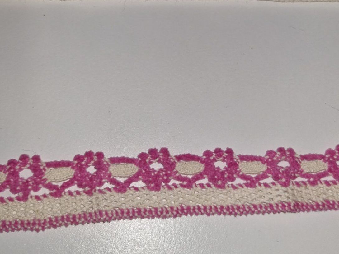 Tissus: Spitze, Bordüre rosa – Neuf avec emballage d'origine à geroldswil par Gumball1