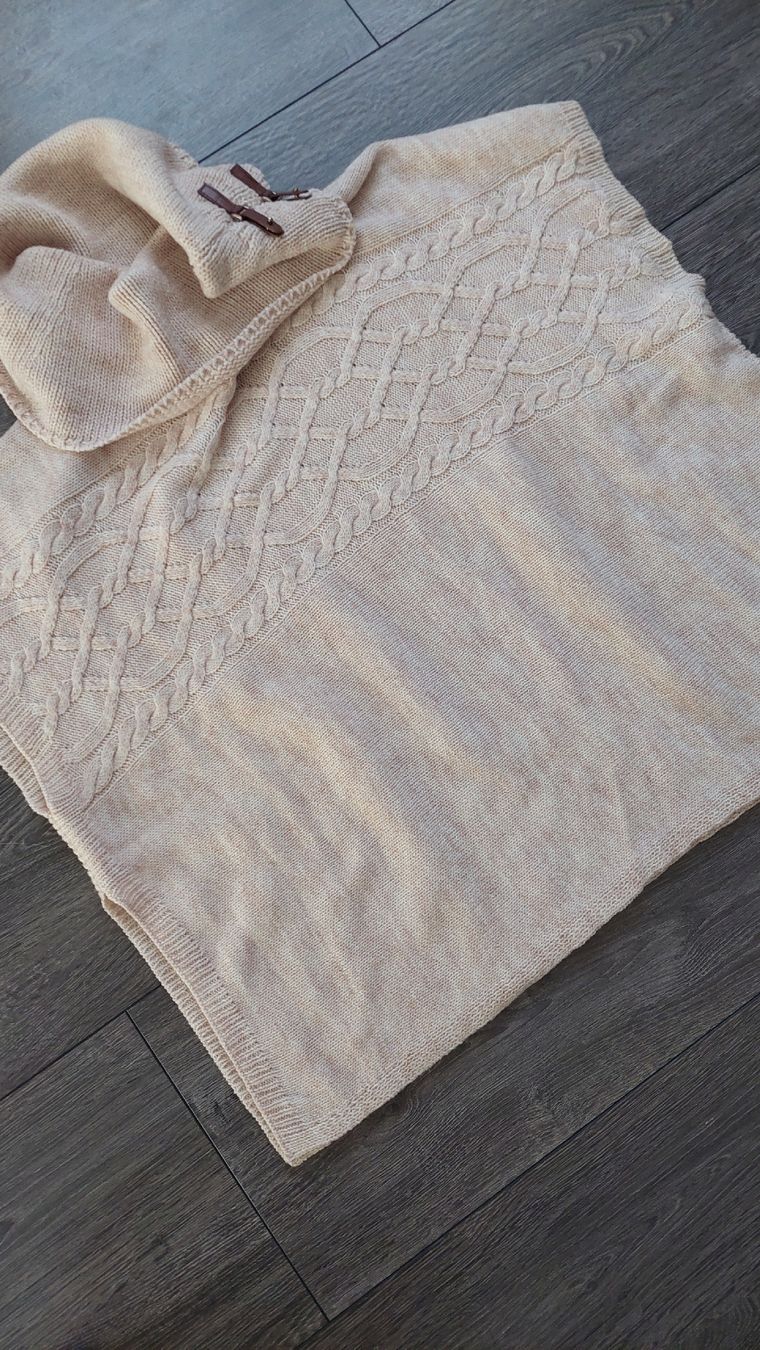 Giacche: Strickponcho rosé Grösse S/M kuschelig warm – Usato da Gwatt (Thun) venduto da Letzte-Chance-III 3