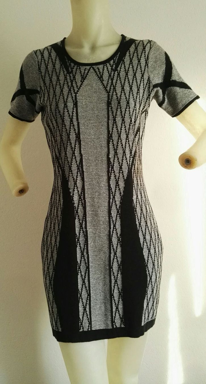 French Connection Vestiti: FRENCH CONNECTION Kleid Gr DE38/EU42(M) – Nuovo (secondo la descrizione) da Niederbipp venduto da fashionfuchs