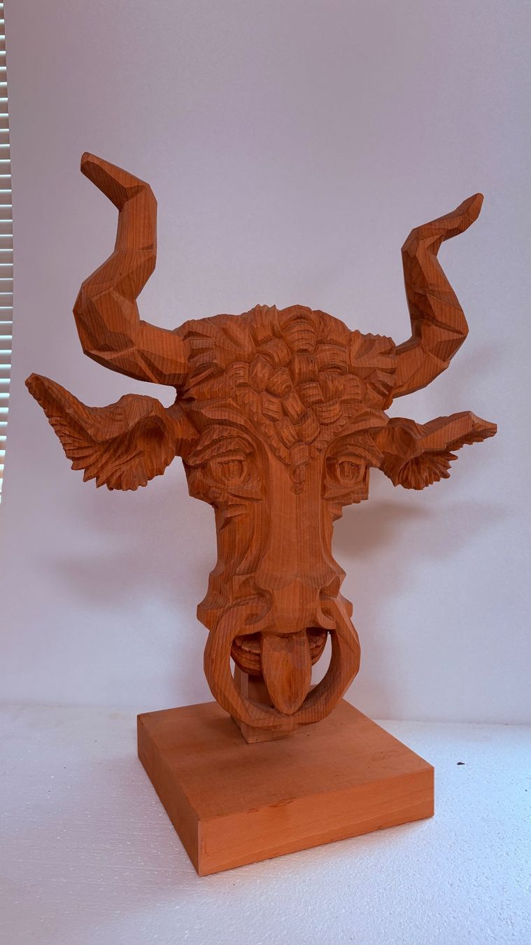 Sculture & Statue: Uristier Stierkopf Skulptur – Usato da Altdorf UR venduto da zar_fcd6