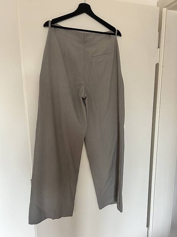 Pantaloni: Even&Odd Hose grau Wide legged – Usato da Zürich venduto da Claudi823 1