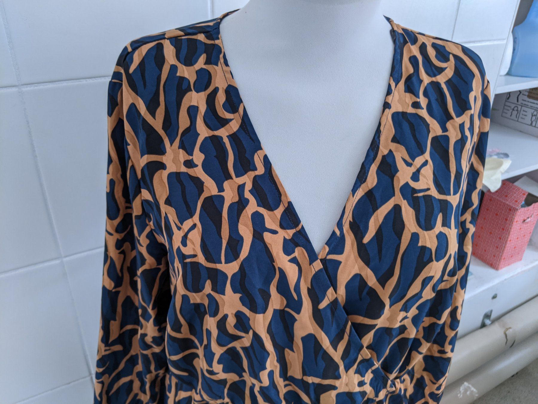 Robes: Damenkleid GR XL – Neuf (Voir description) à Langnau am Albis par Judithsebi 1