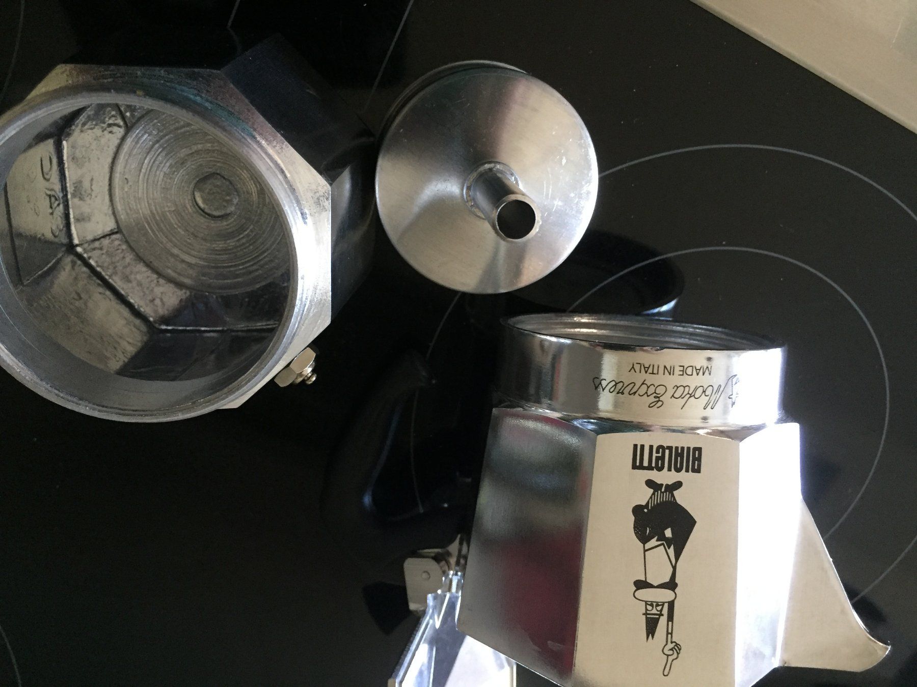 Bialetti Macchine per caffè & Macchine per espresso: Moka Express Bialetti – Nuovo (secondo la descrizione) da Winterthur venduto da delfin1314 1