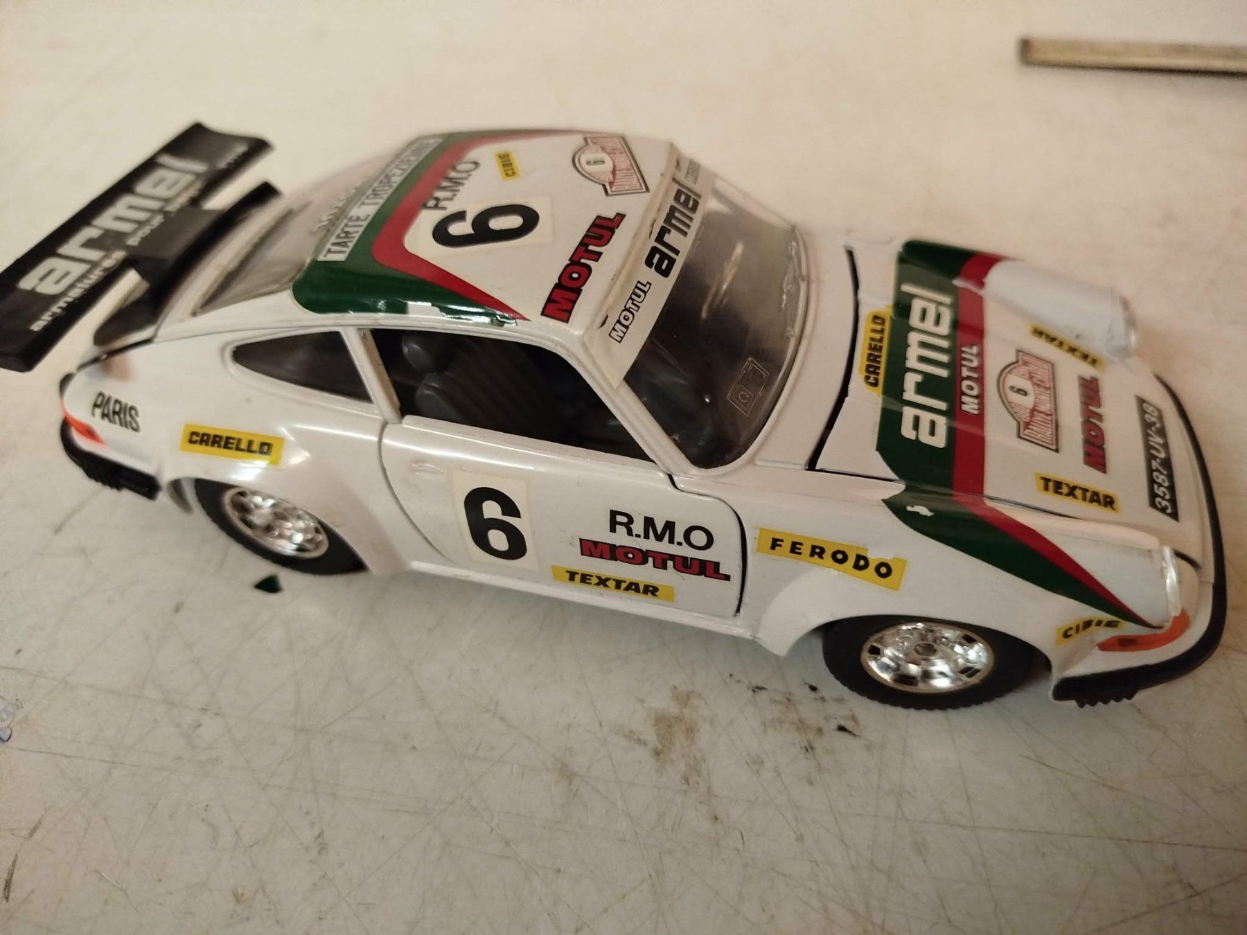 Bburago Modellini d'auto: Porsche 911 Burago – Usato da La Chaux-de-Fonds venduto da Emmaus2300CDF 3