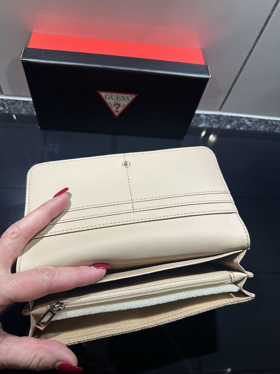Portamonete: Portemonnaie Guess Neu! – Nuovo (secondo la descrizione) da Eich venduto da gabry68 4