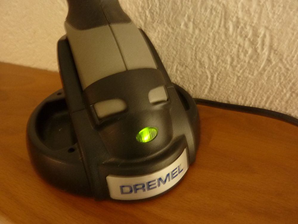 Dremel stylus 1100 online charger