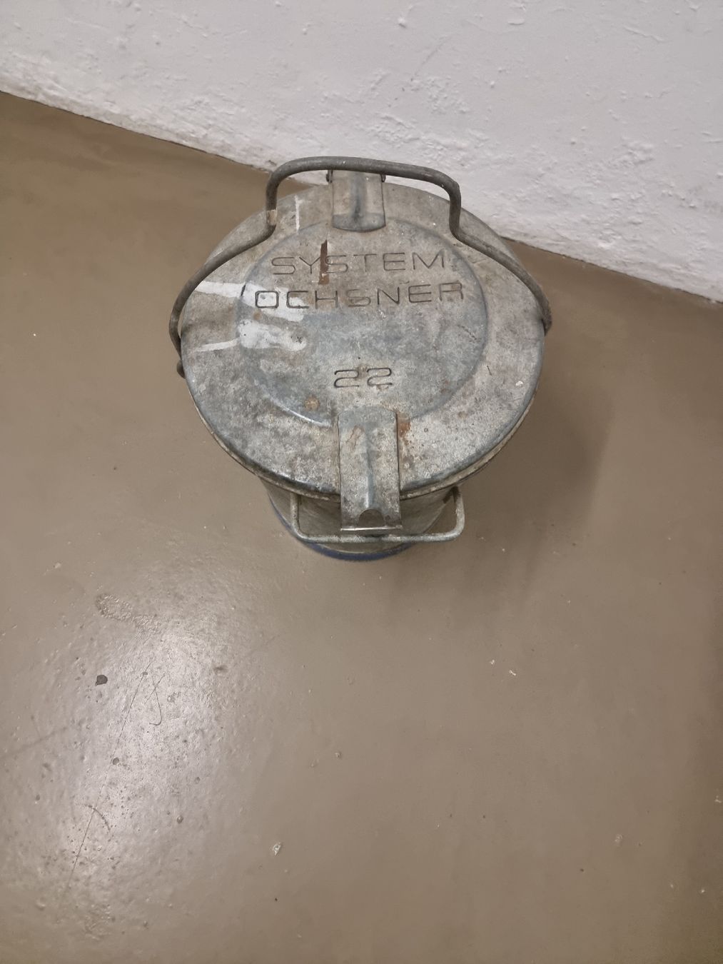 Altro per la casa: Vintage System Ochsner Eimer Nr.22 – Usato da Olten venduto da Mezopotamya