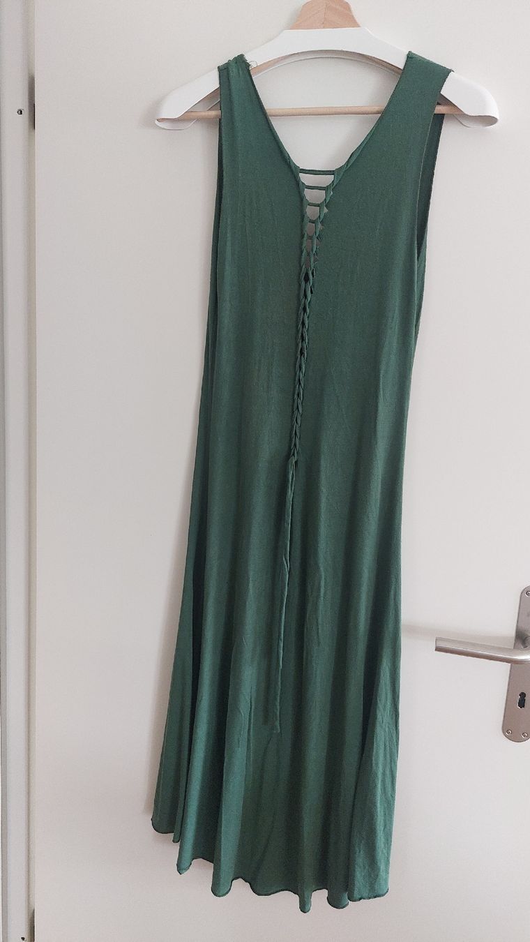 Kleider: schmeichelhaftes Sommerkleid – Neu (gemäss Beschreibung) aus Basel von Sil_Yes 1