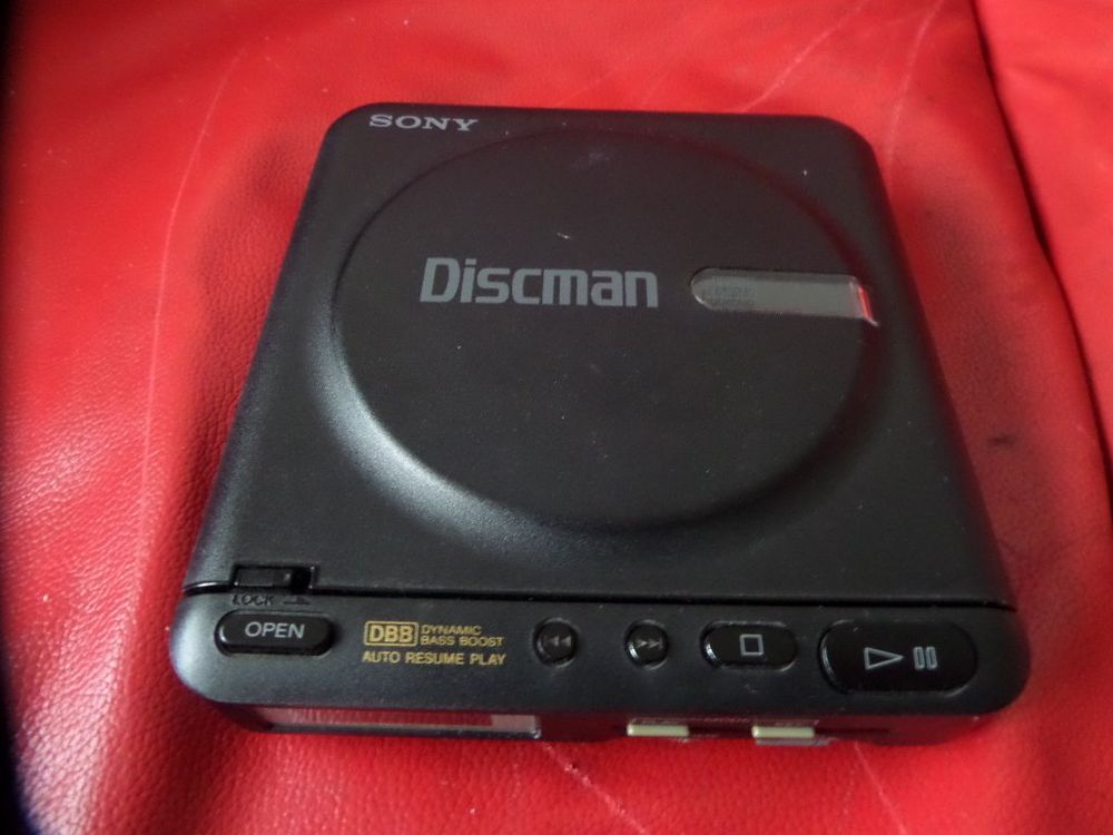 CD Player Sony Discman D-22 Guter Zustand! (Gebraucht) in Hergiswil für ...