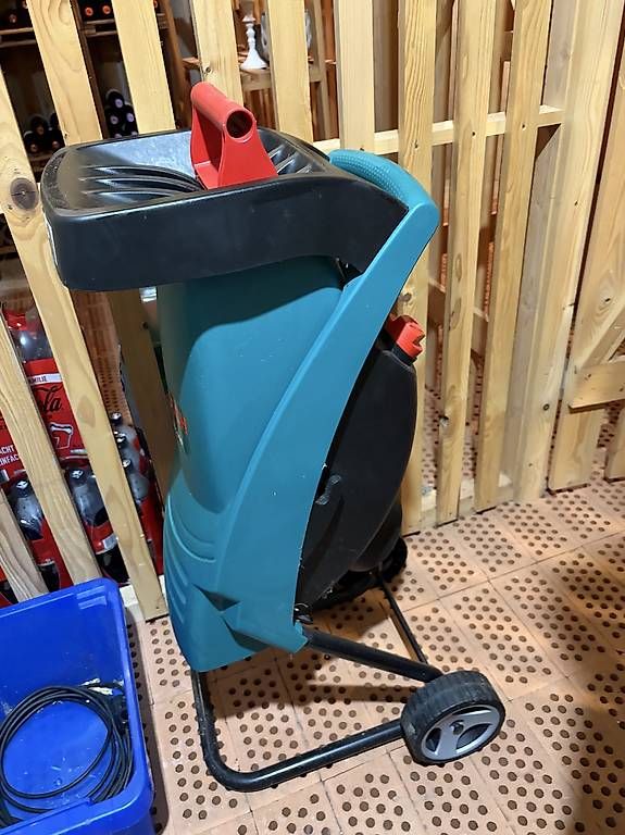Alle Werkzeuge: Häcksler Bosch Rapid 2000 – Gebraucht aus Büron von the_lt96 1