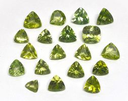 Dès 1.- Fr. - 19x Péridots 10.17 ct  - CERTIFICAT 1'200.- Fr