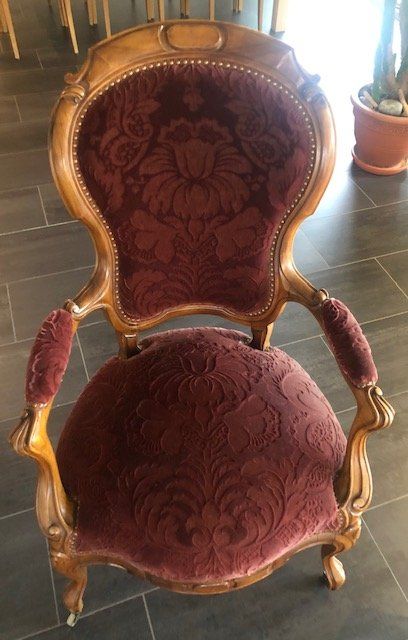 Poltrone: Louis XlV Sessel mit Blumenmuster – Usato da Wiesendangen venduto da Genitiv