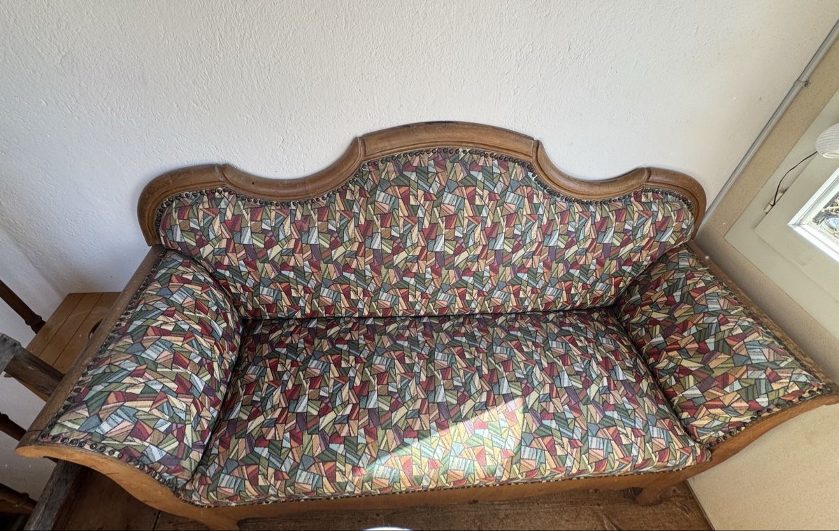 Sofas: Antikes Sofa, 2-plätzig, Holzrahmen – D'occasion à Meiringen par aazz 1