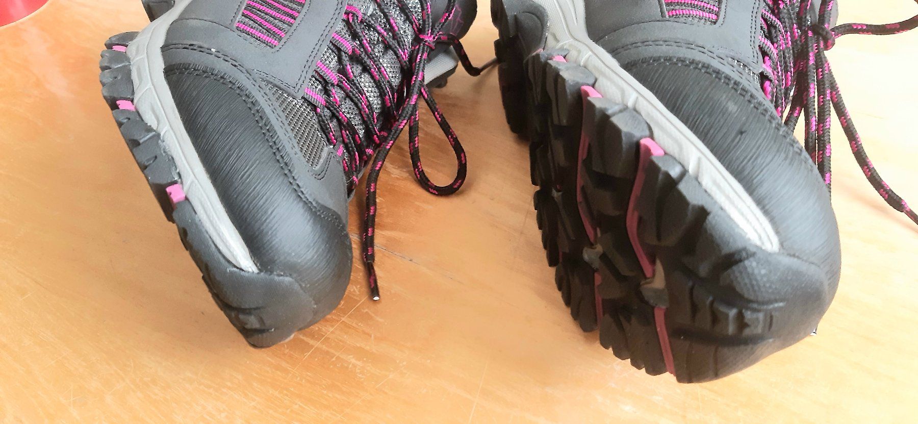 Scarpe da uomo: Schöne neue Wanderschuhe Gr 37 grau – Nuovo (secondo la descrizione) da Arch venduto da Drosselbart 5