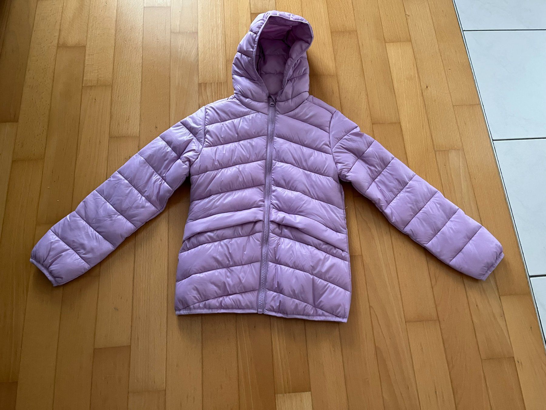 Jacken & Mäntel: Übergangsjacke/Steppjacke Mädchen Grösse 134 – Gebraucht aus Muttenz von Juvenile33