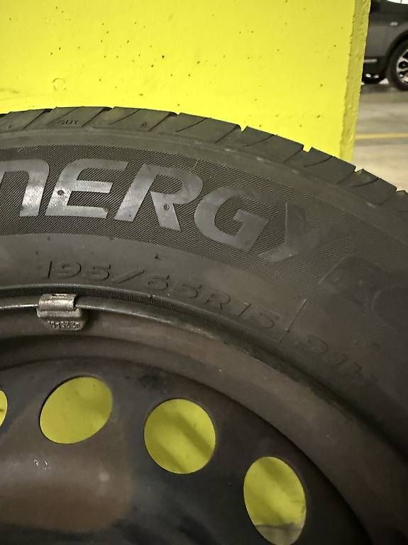Hankook Pneumatici & Ruote complete: Stahlfelgen mit Sommerreifen – Usato da Staad SG venduto da dali_at 2