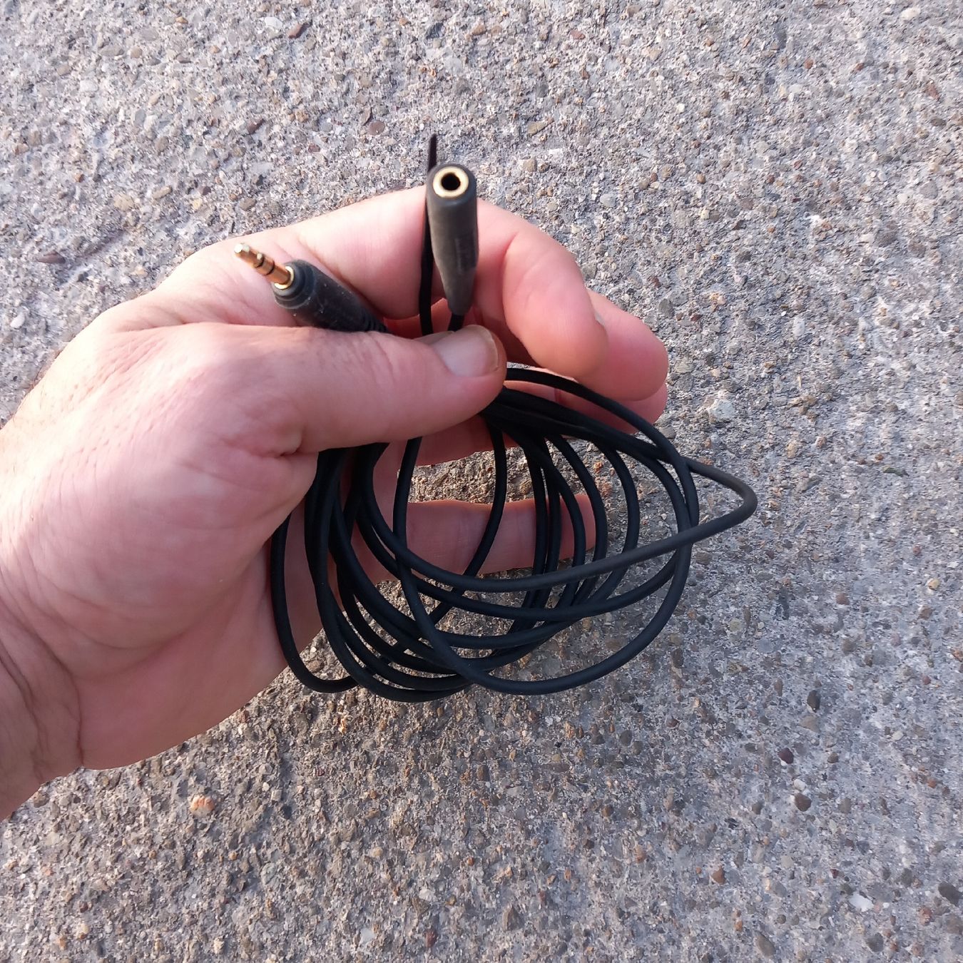 Cavi: Audio Adapter kopfhörer Kabel Stecker auf Buchse 2m – Usato da Ebnat-Kappel venduto da blazzi