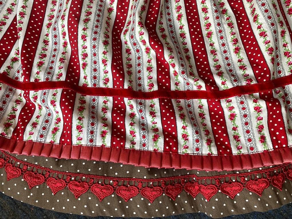 Vestiti: Stokerpoint Dirndl 40 – Usato da St. Gallen venduto da Konstanza 2