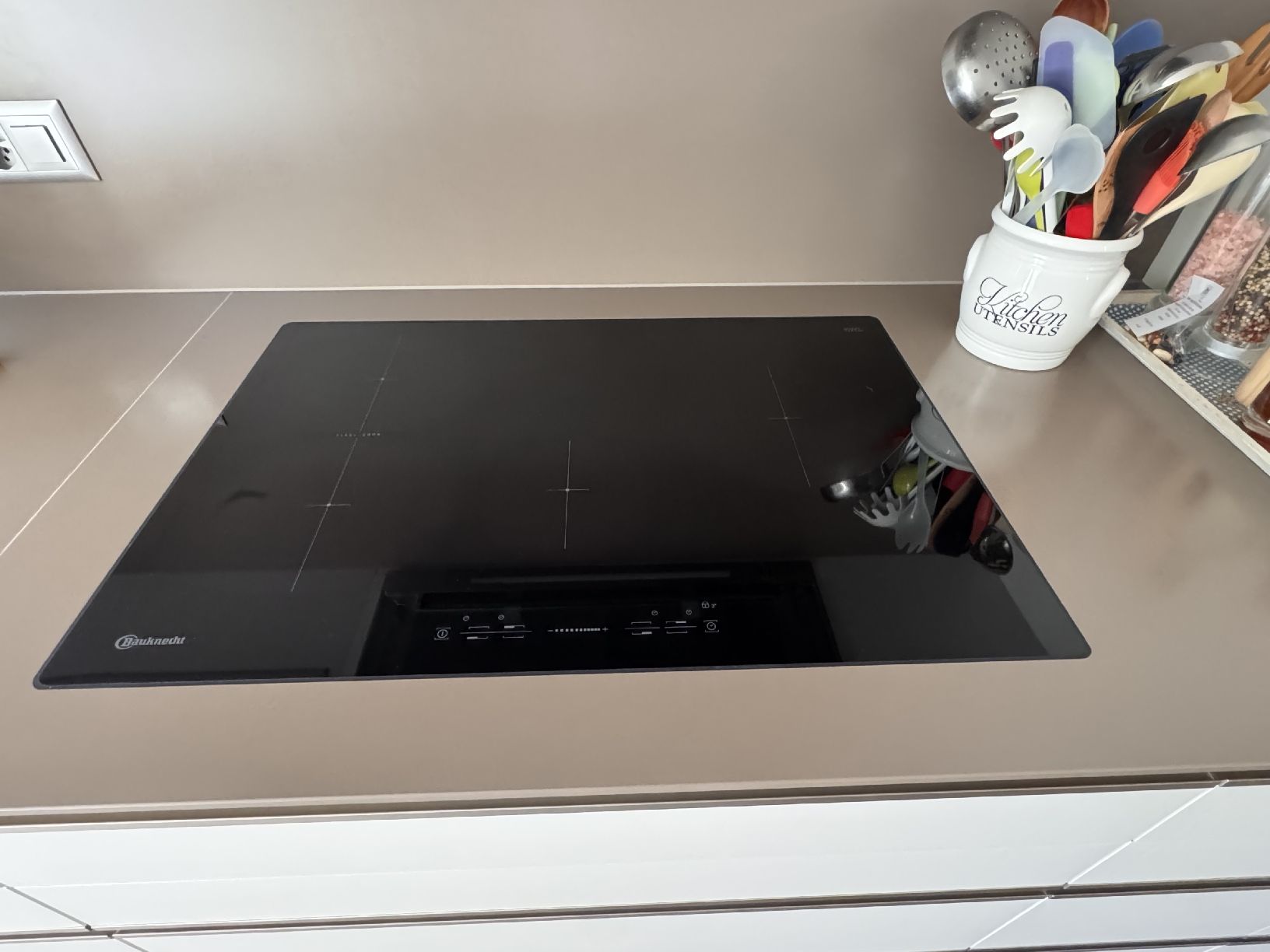 Bauknecht Cucine: Induktionskochfeld von Bauknecht – Usato da Kleindietwil venduto da Nsx2001