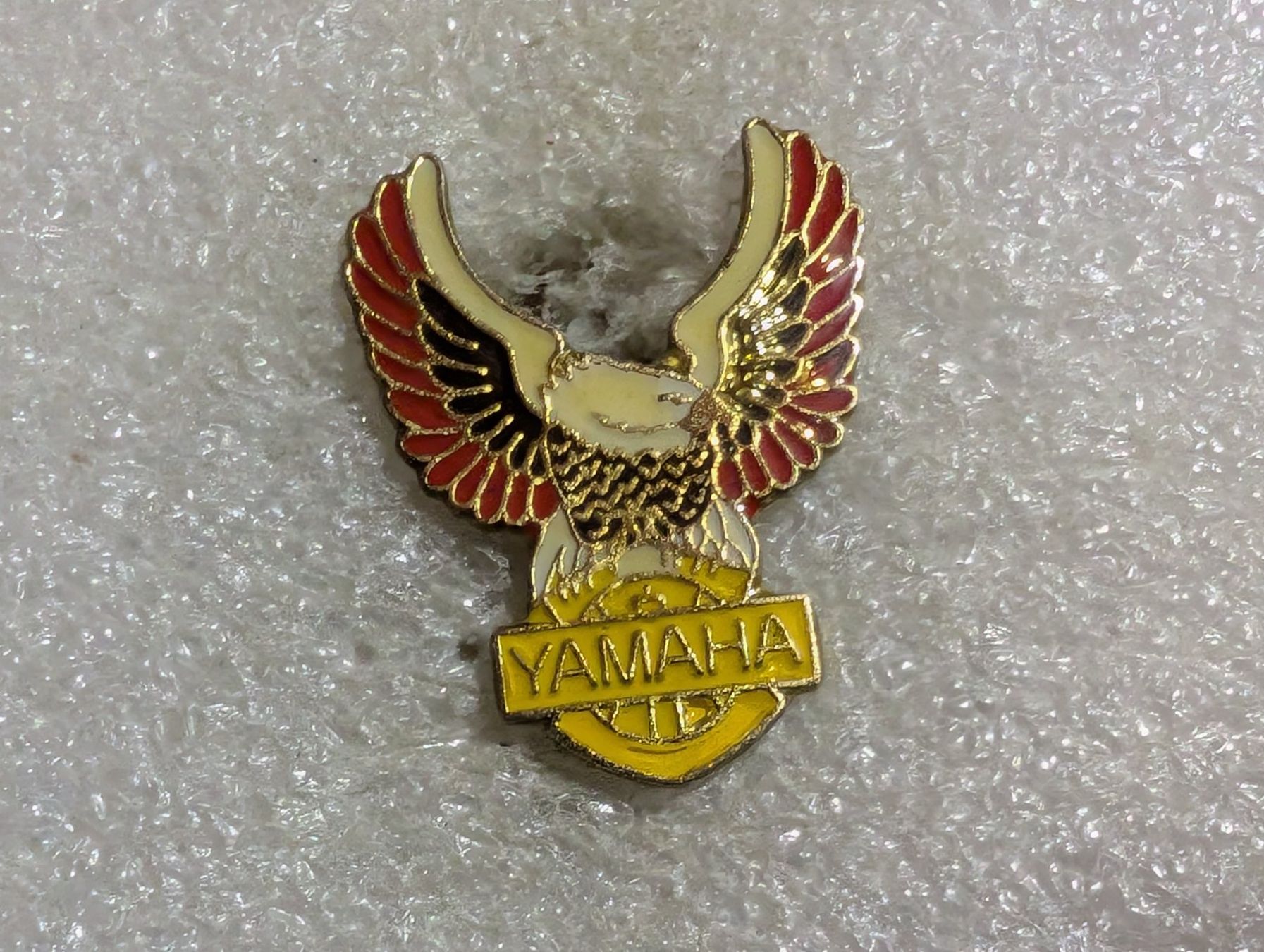 Plaquettes & Badges: Ansteckbutton 242: Yamaha – D'occasion à Oppligen par Pin-Fall-Shop