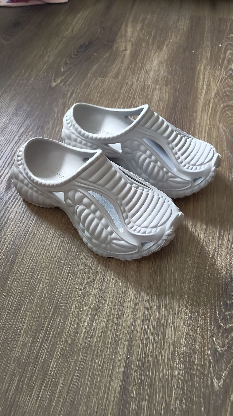 Chaussures hommes: Olakala Viper Slides Gr. 36-37 – Neuf avec emballage d'origine à Nidau par James840