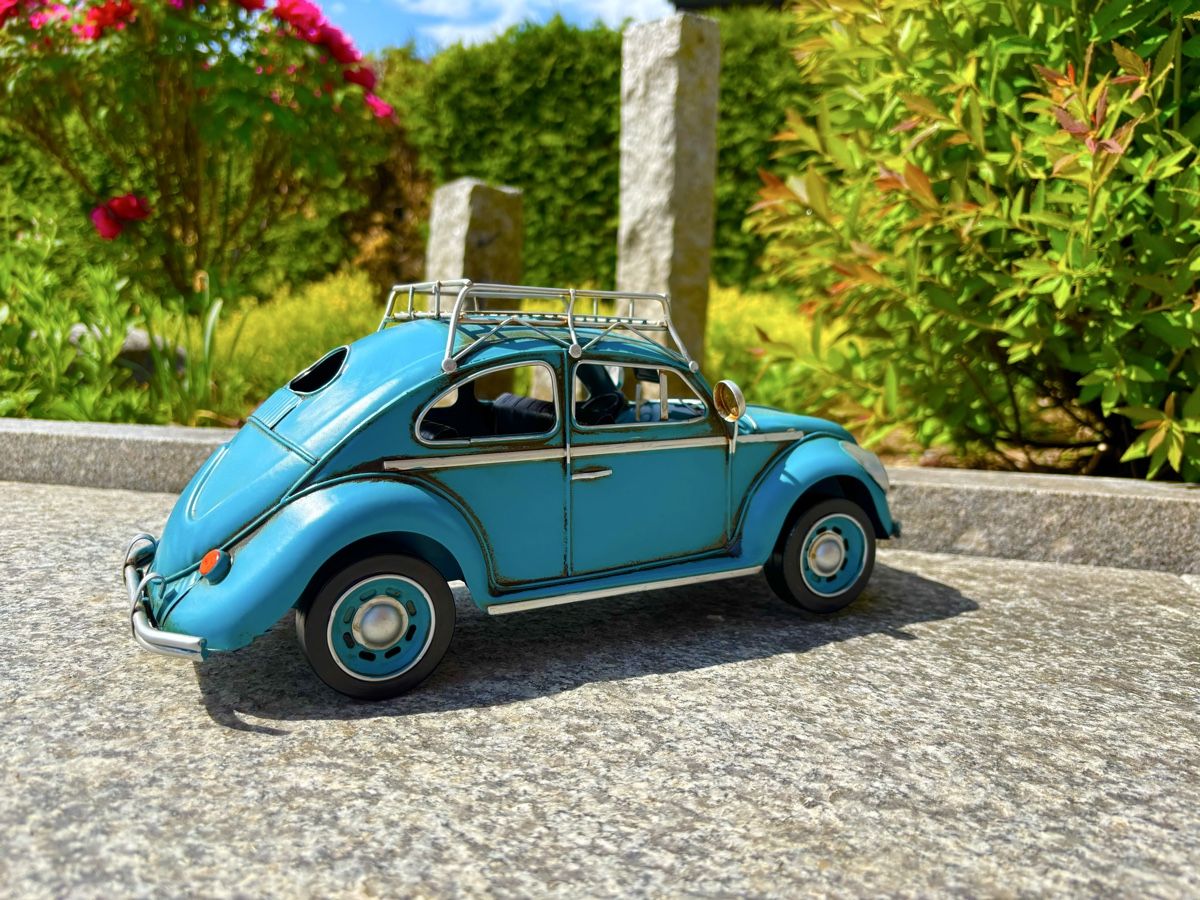 Volkswagen Modellini d'auto: VW Käfer blau aus Blech – Nuovo e nell'imballaggio originale da Langendorf venduto da Blechfahrzeuge 1