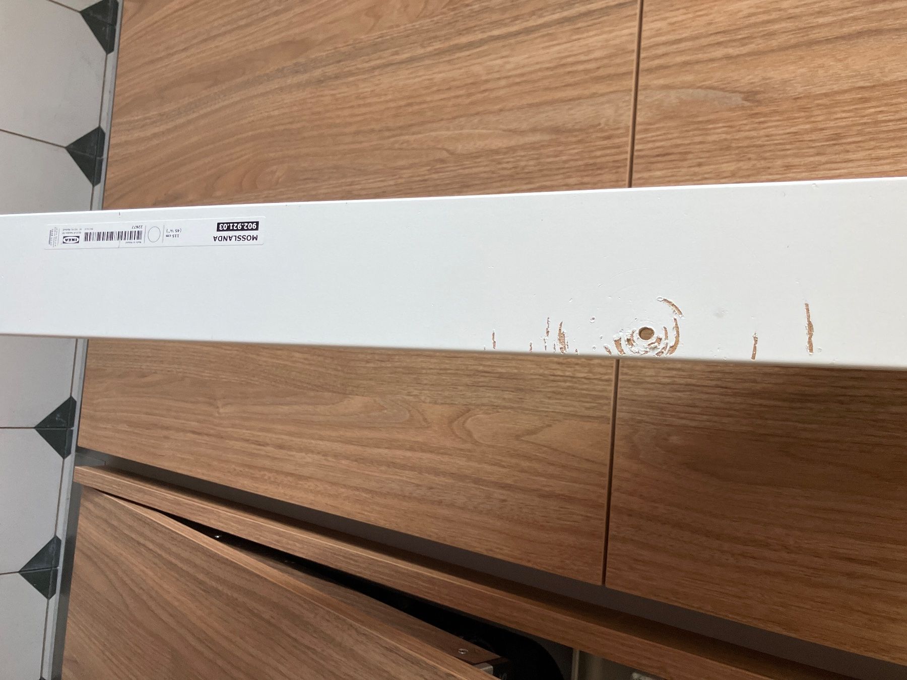 Ikea Scaffali: Ikea MOSSLANDA Bilderleiste, weiß, 115 cm – Usato da Basel venduto da Wiub 4