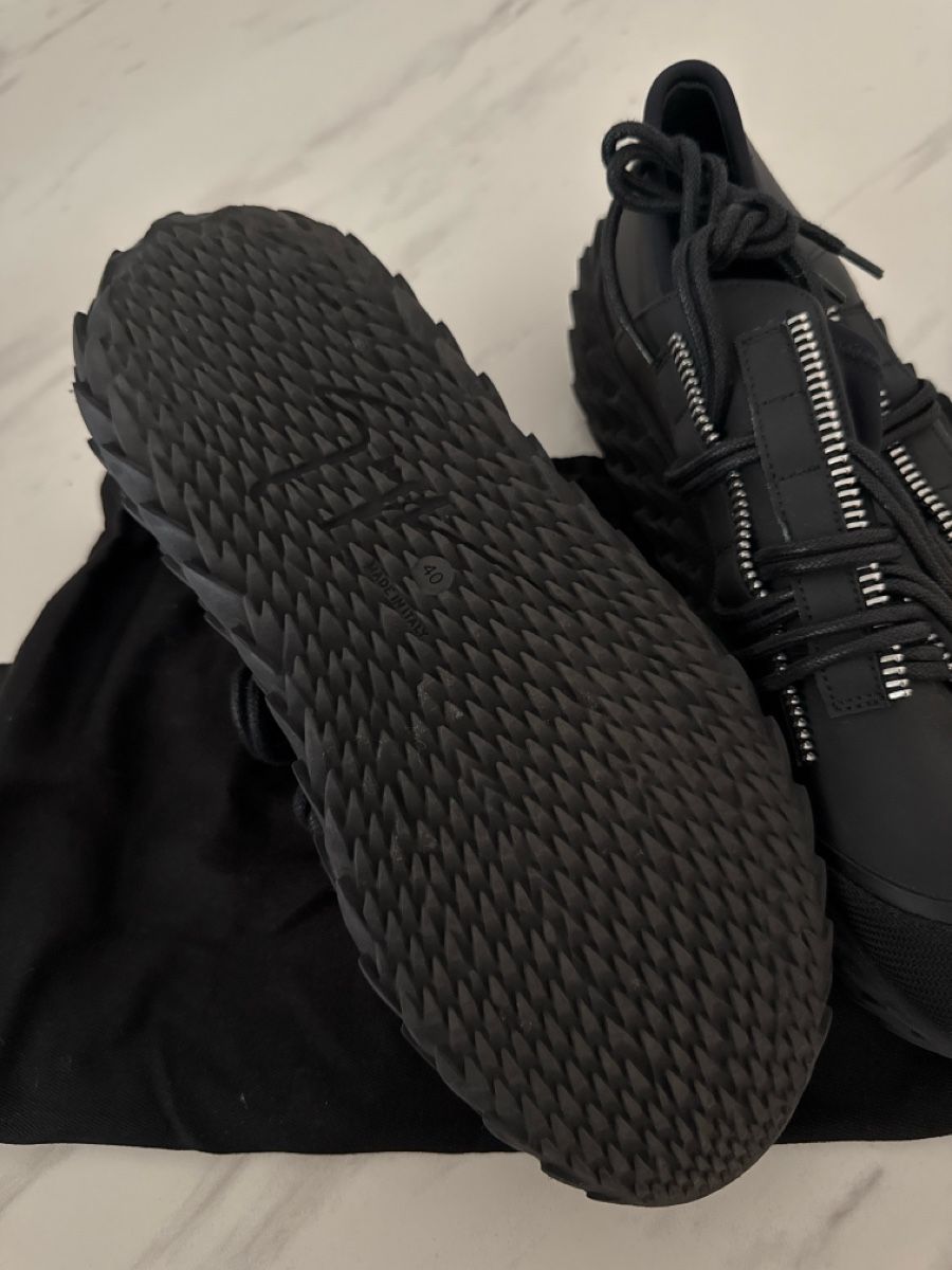 Zanotti Scarpe da uomo: Giuseppe Zanotti Turnschuhe schwarz Grösse 40 – Nuovo (secondo la descrizione) da Niedergösgen venduto da RobSim94 1