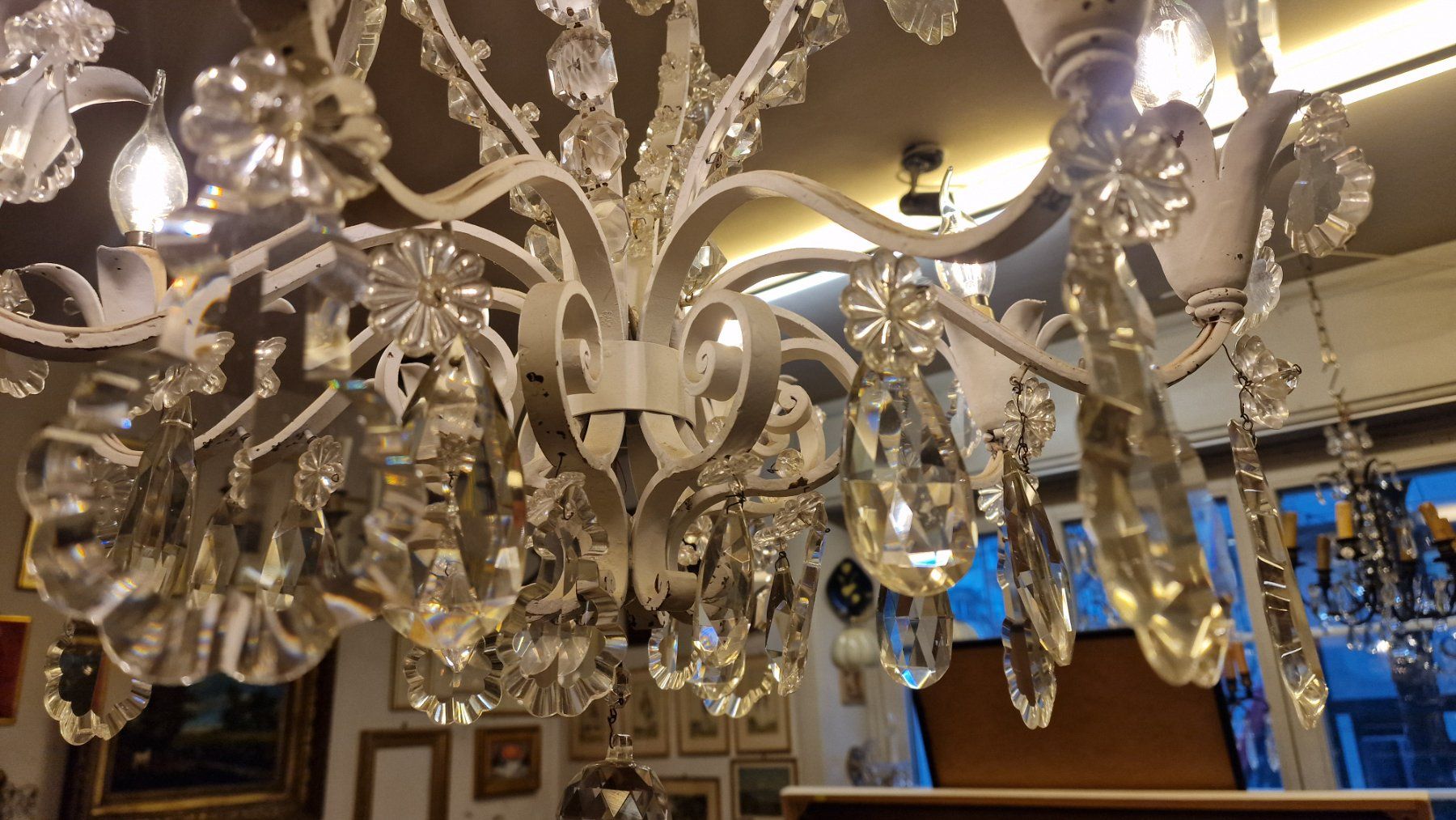 Lampadari & plafoniere: TRAUMHAFTER KRISTALLKRONLEUCHTER – Usato da BERN venduto da Intarsia 1