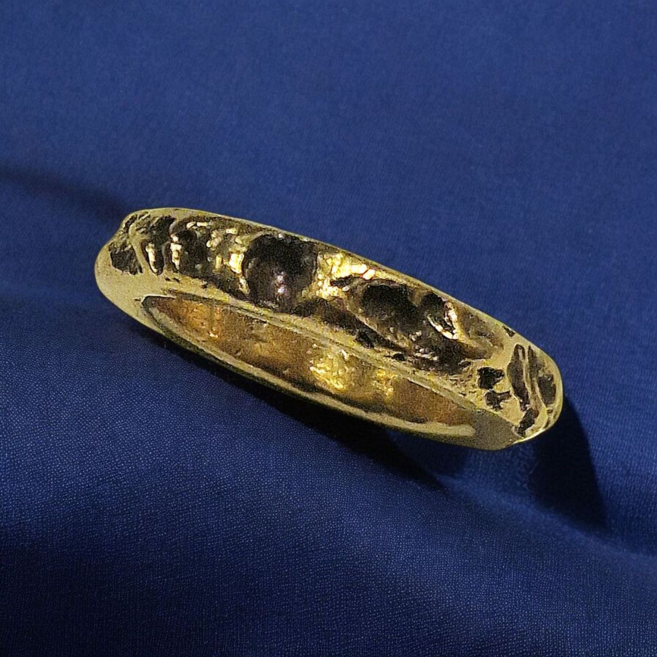 Ringe: Naturstyle-Ring,  Bronze mit Tansanit,  Grösse 49 – Neu und originalverpackt aus Aarau von Schmuckhoehle_MD 7