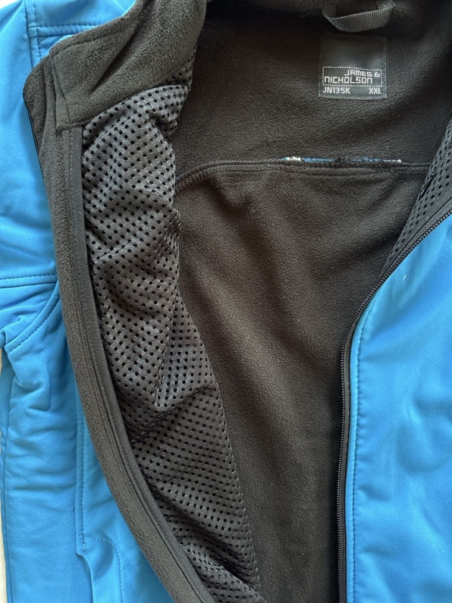 Jacken: Softshelljacke James & Nicholson blau  Grösse XXL neu – Neu (gemäss Beschreibung) aus Nottwil von wasserlufterde 2