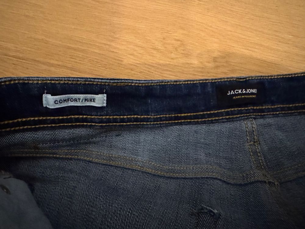 2 Paar Jack & Jones Comfort/ Mike Gr. 33/32 Jeans 5