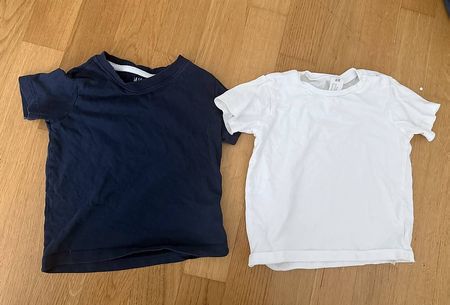 2x H&M T-Shirts Grösse 92