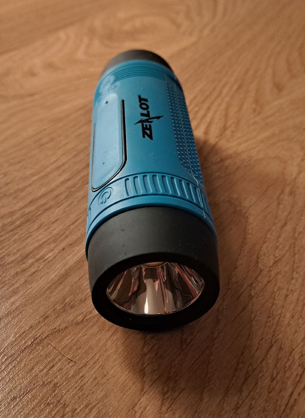 Haut-parleurs: Enceinte bluetooth – D'occasion à St-Imier par supernova21