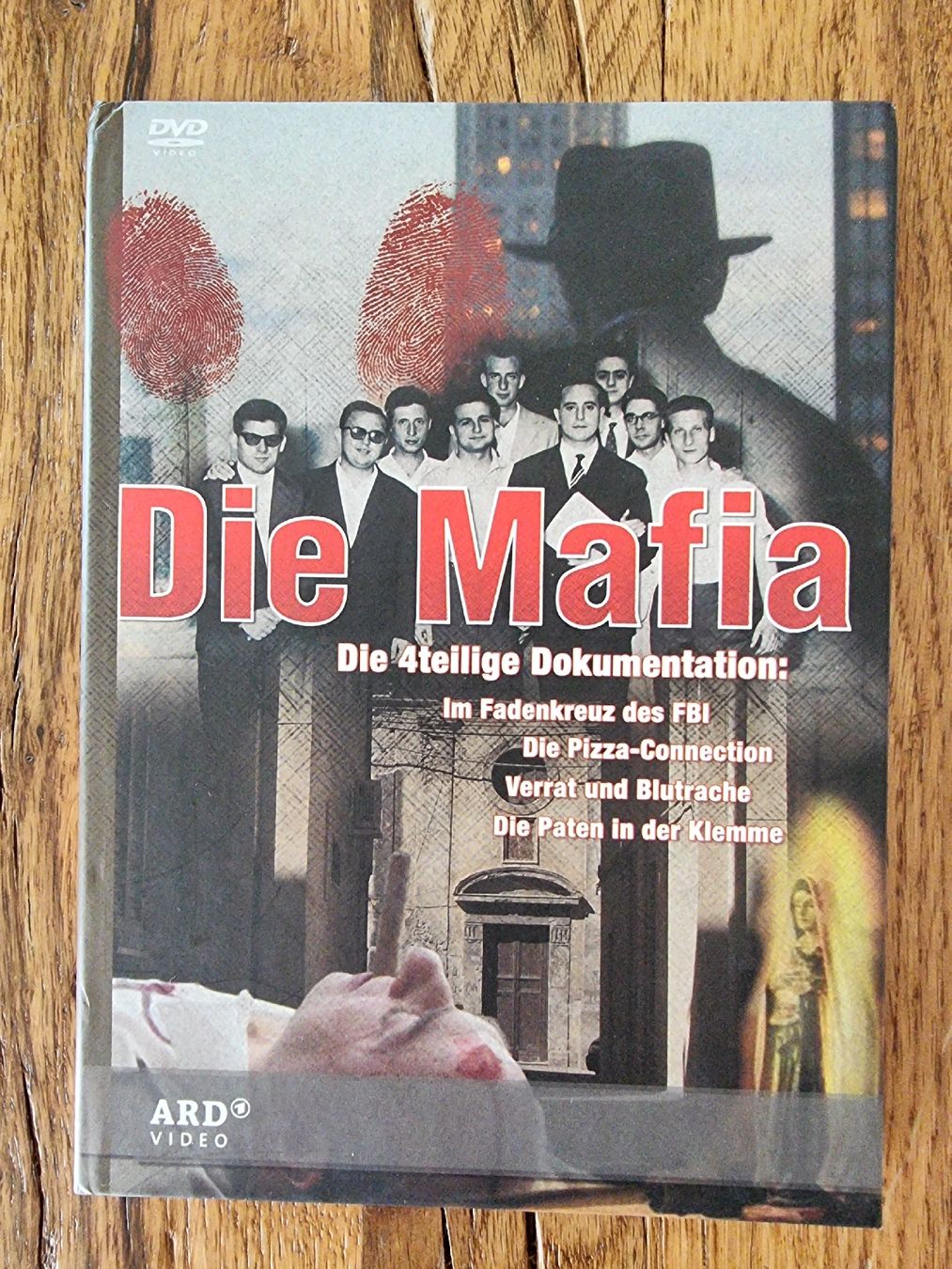 Tutti i DVDs: Die Mafia 4-teilige Doku DVD mit booklet – Usato da Zofingen venduto da Tinpan