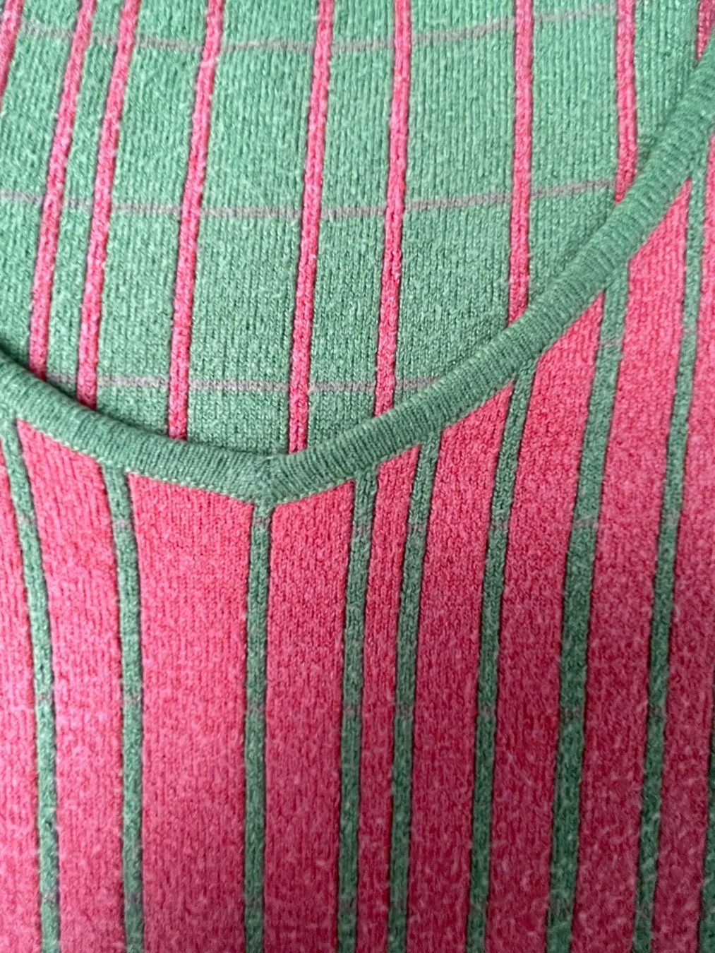 Maglioni & Felpe: xess+baba Strickpullover, kurzarm grün-rosa, Gr. 40/42 – Usato da Uster venduto da jelk