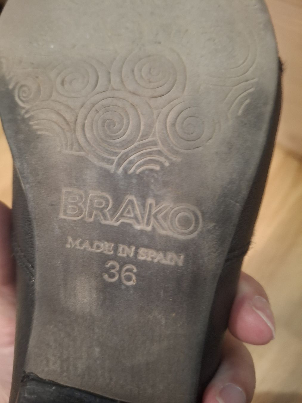Damenschuhe: Damen Schuhe BRAKO Grösse 36 Leder schwarz – Gebraucht aus Füllinsdorf von DeGyMe 4