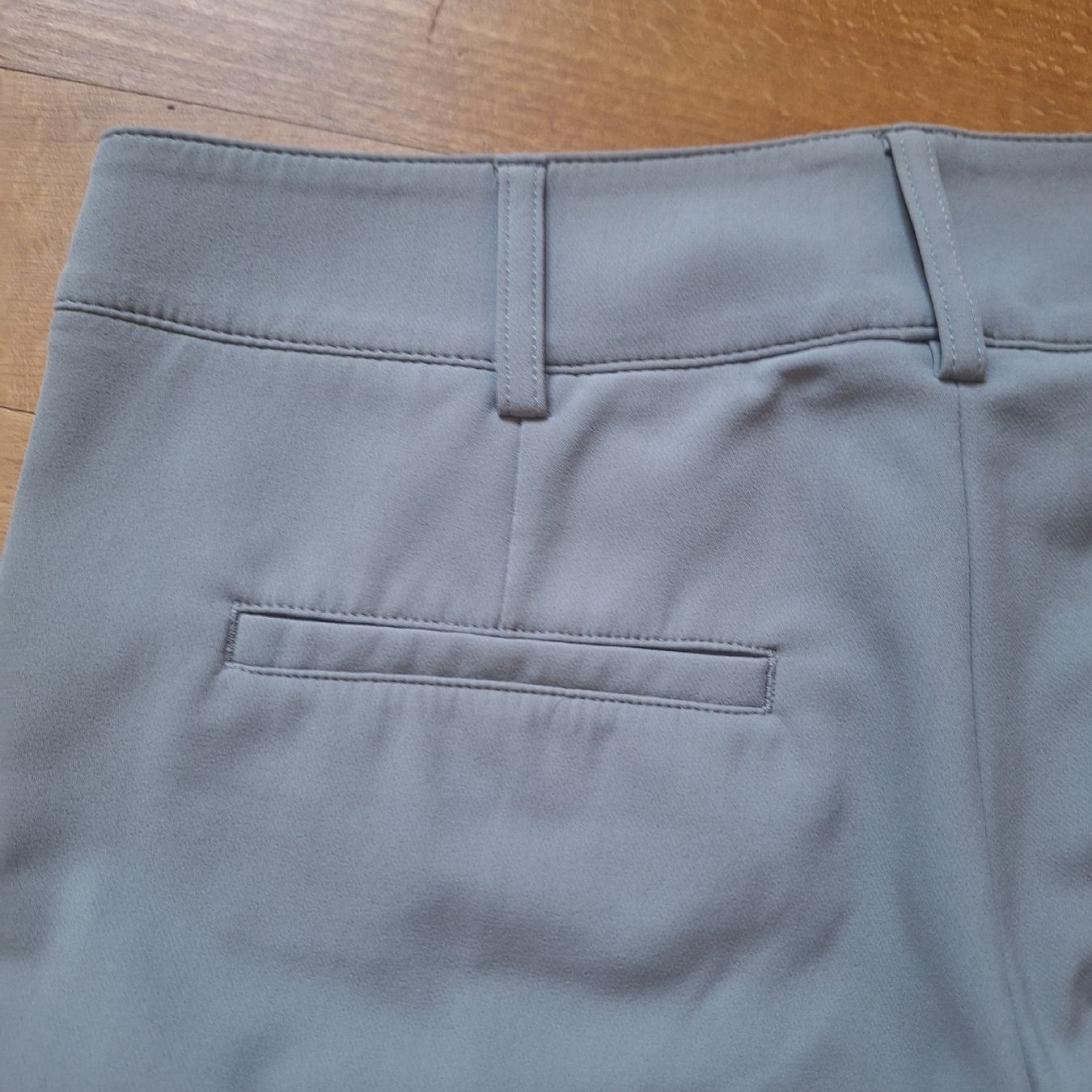 Cambio Pantaloni: Schöne Cambio Hose, Grösse 36, Farbe hellgrau – Usato da Wettingen venduto da Blau8 6