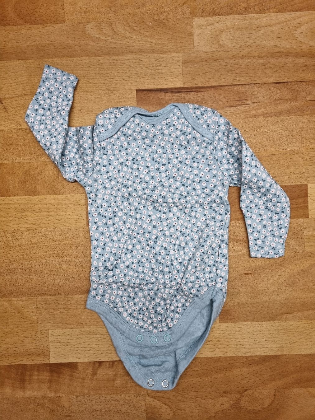 C&A Biancheria intima: Blümchen Body blau 62 – Usato da Unteriberg venduto da ste_ruh