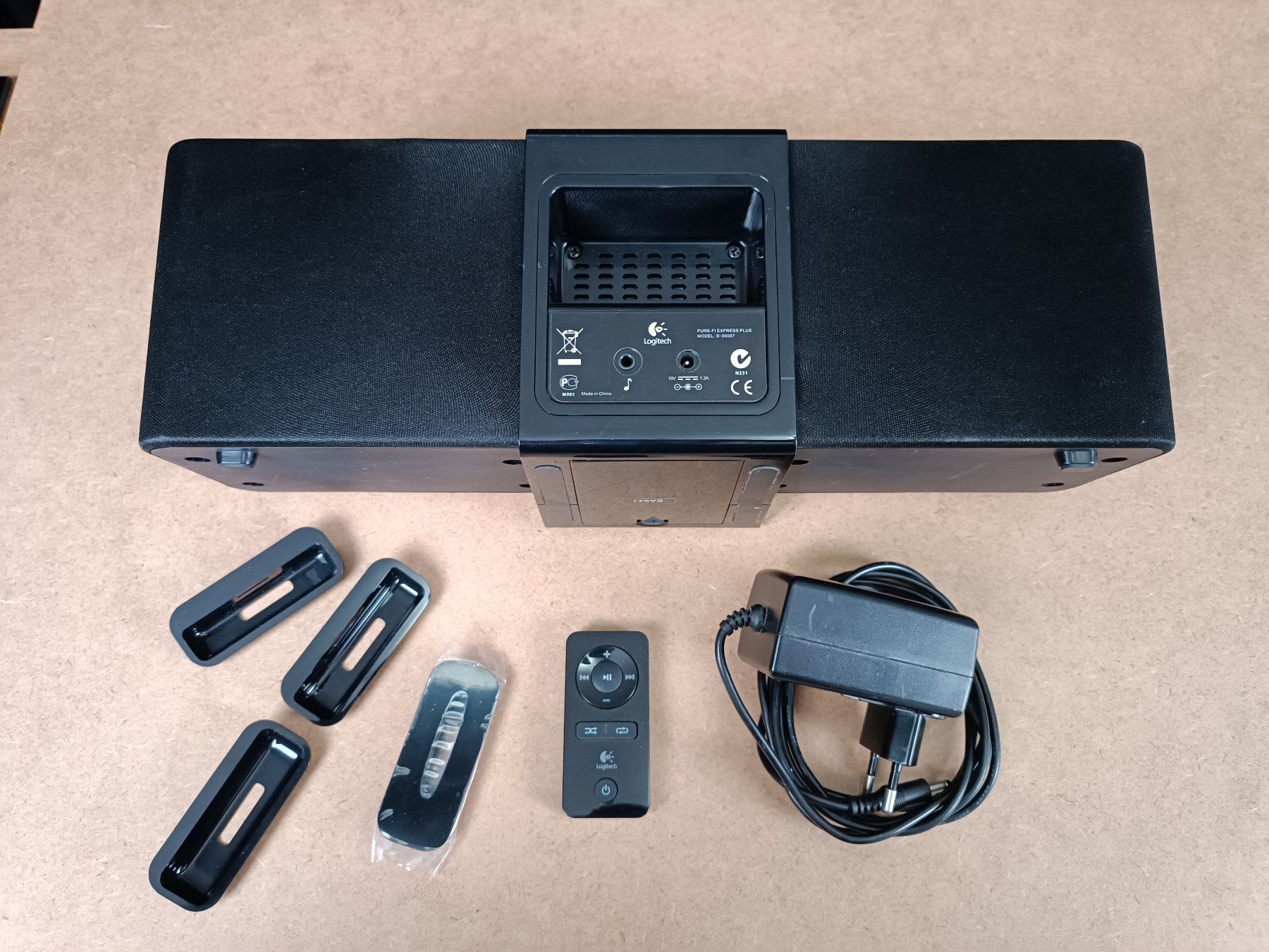 Logitech Casse acustiche: Logitech Pure-Fi Express Plus Lautsprecher - Dockingstation – Usato da Amriswil venduto da italy_killa97 2