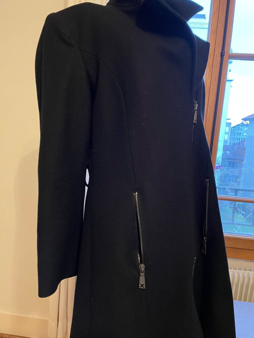 Cappotti: John RICHMOND princess-style wool coat – Usato da Genève venduto da lailas_things 4