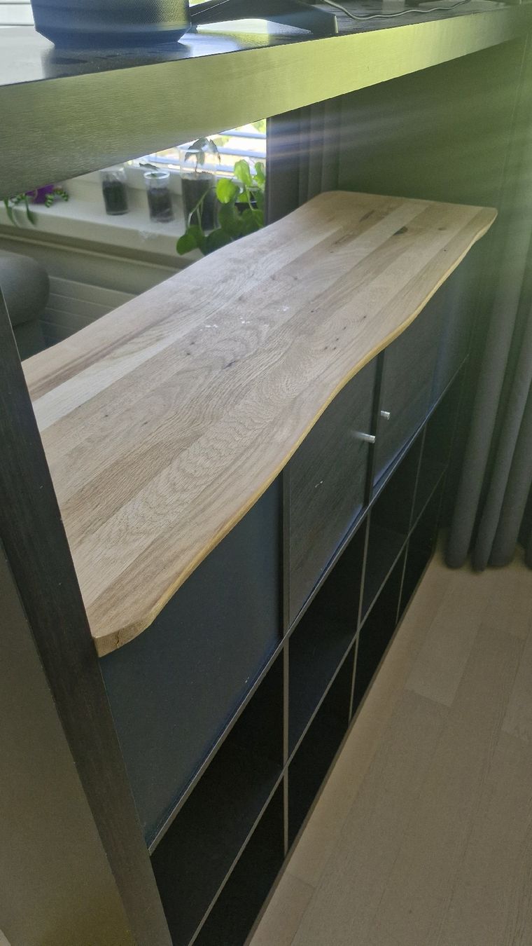 Ikea Scaffali: Ikea Kallax/Expedit mit Echtholzplatte – Usato da Lyss venduto da LilaKoeRnchen 3