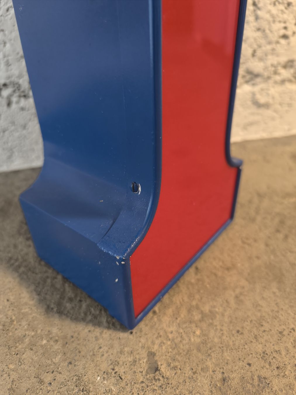 Tutte le decorazioni: Leuchtreklame Buchstabe "T" – Usato da Pfäffikon SZ venduto da nidisale 2